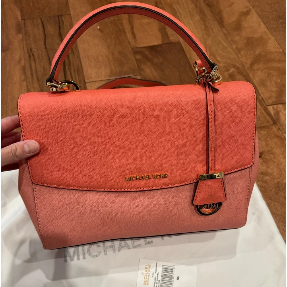 Brand new MK purse - Picture 1 of 11